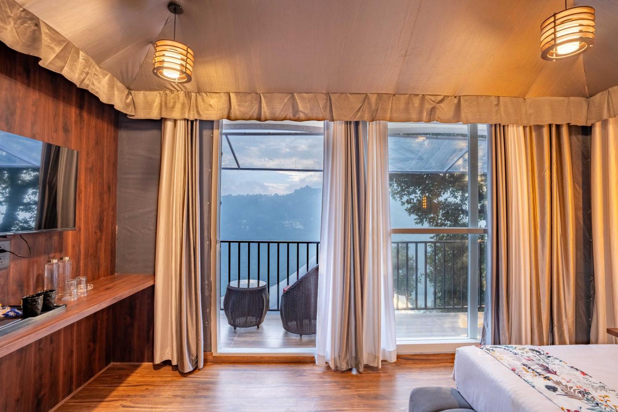 The Whispering Oaks Otel Nainital Dış mekan fotoğraf