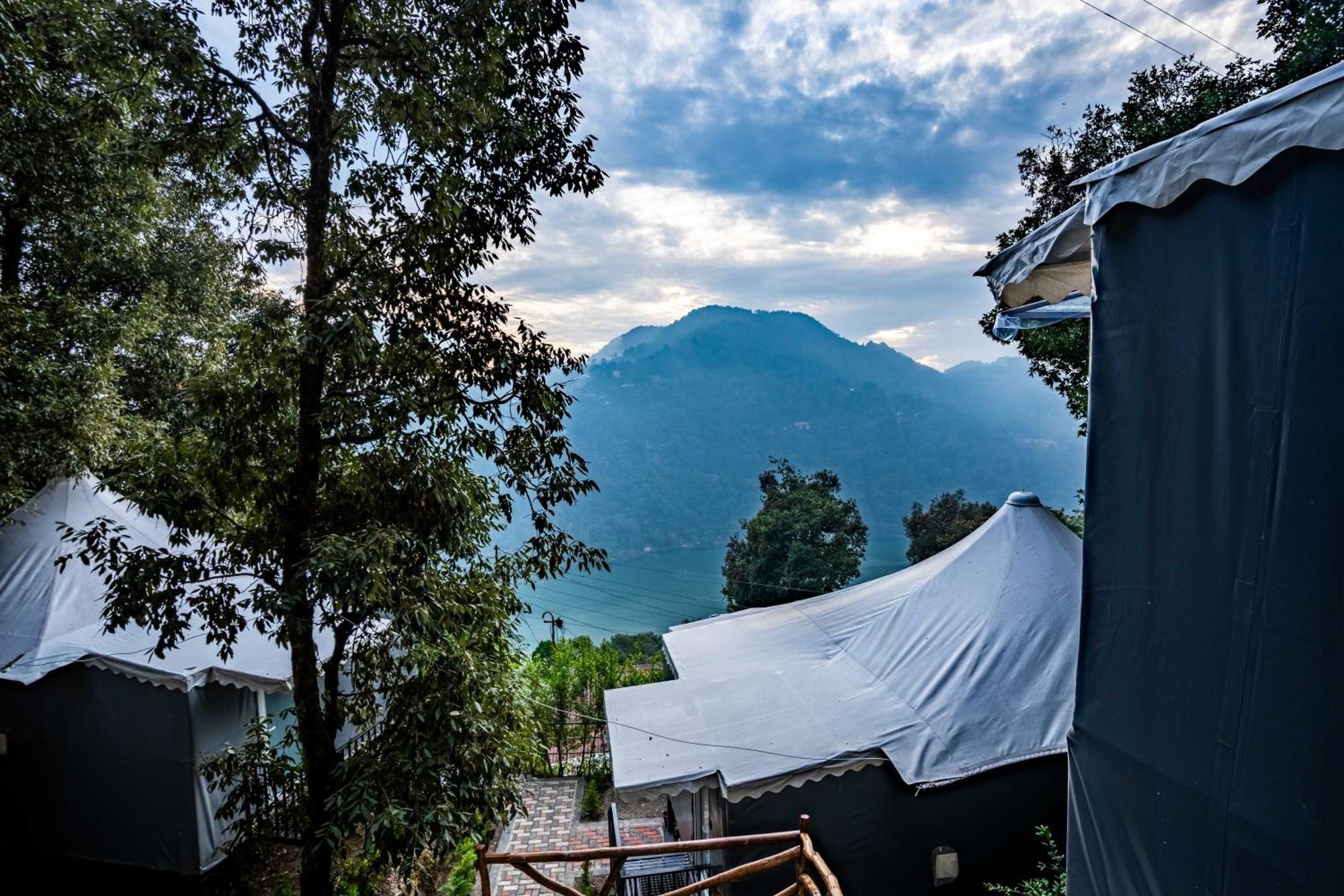 The Whispering Oaks Otel Nainital Dış mekan fotoğraf