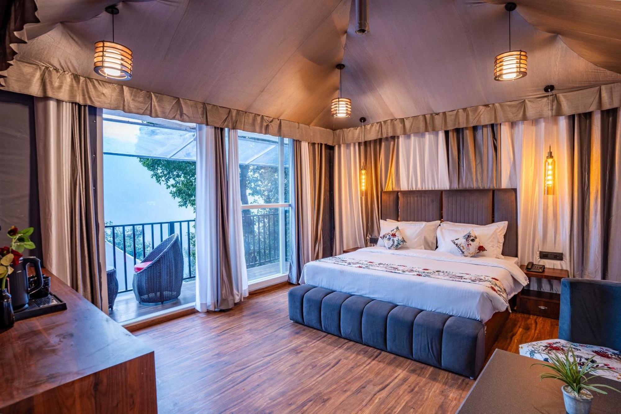 The Whispering Oaks Otel Nainital Dış mekan fotoğraf